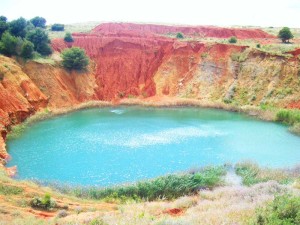 Cantera de bauxita en Otranto